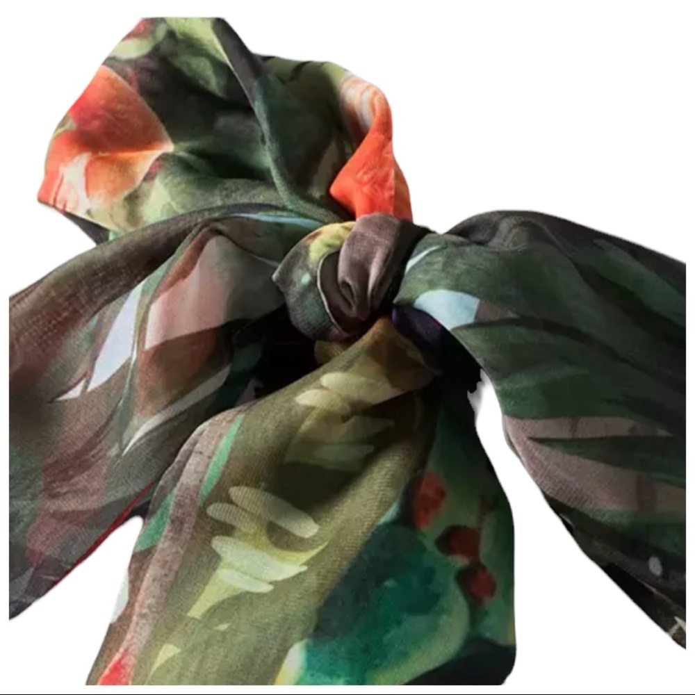 The Nalana Gorgeous Silk Tropical Maxi Dress - Picture 3 of 10